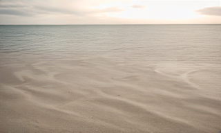 calm_Mediterranean_beach_with_simple_geometric_sha_seed_4479_steps_1.png